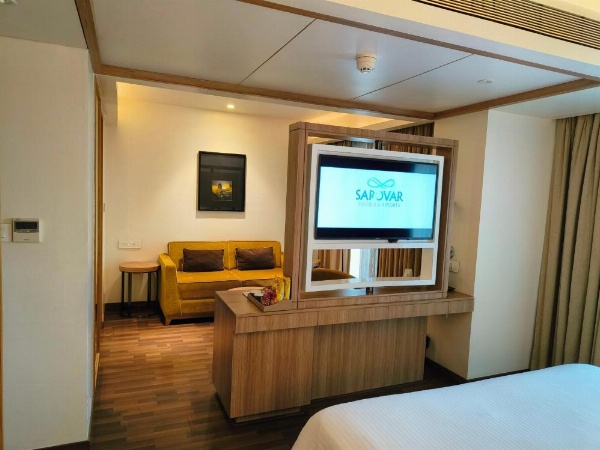 Royal Hometel Suites image 10