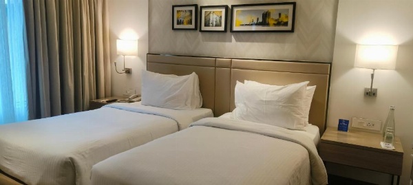 Royal Hometel Suites image 15