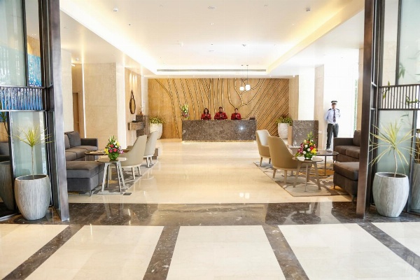 Royal Hometel Suites image 4